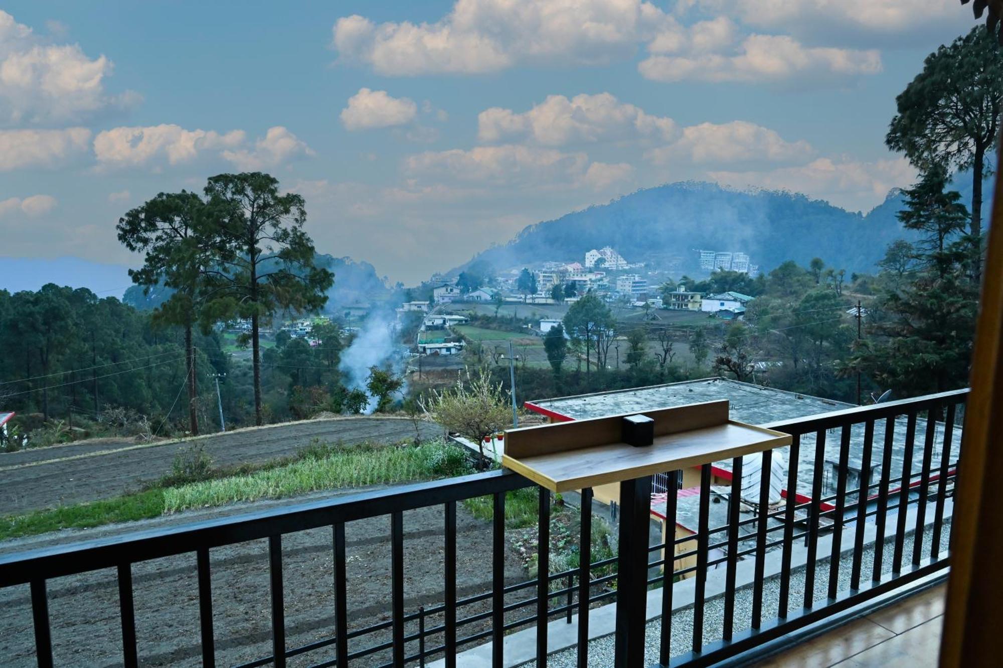 Silver Fern By The Hillside Nainital Exterior photo